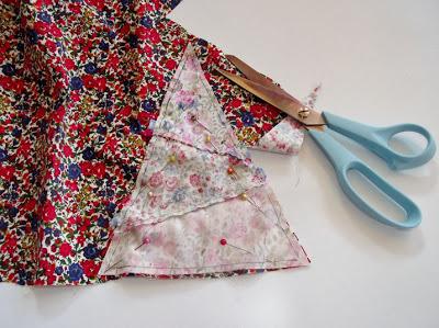 ARBOL DE NAVIDAD CON TELAS