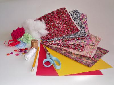 ARBOL DE NAVIDAD CON TELAS