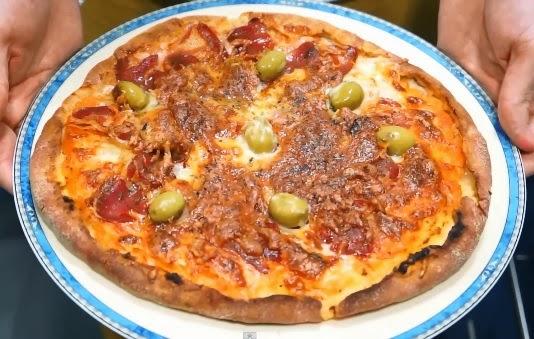 Pizza catalana