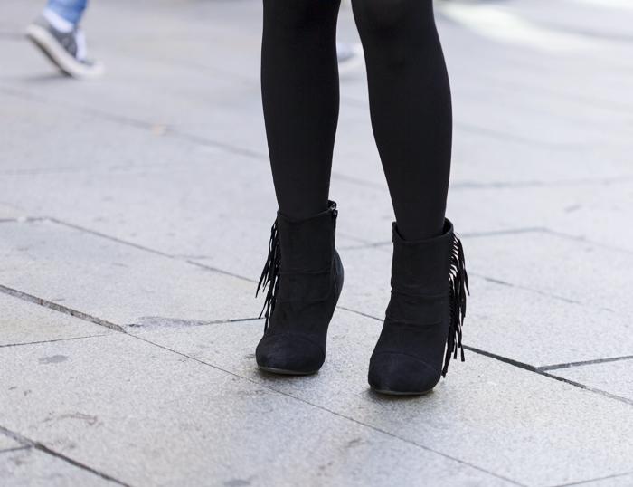 street style barbara crespo calle preciados madrid perfecto zara leather the corner dress outfit