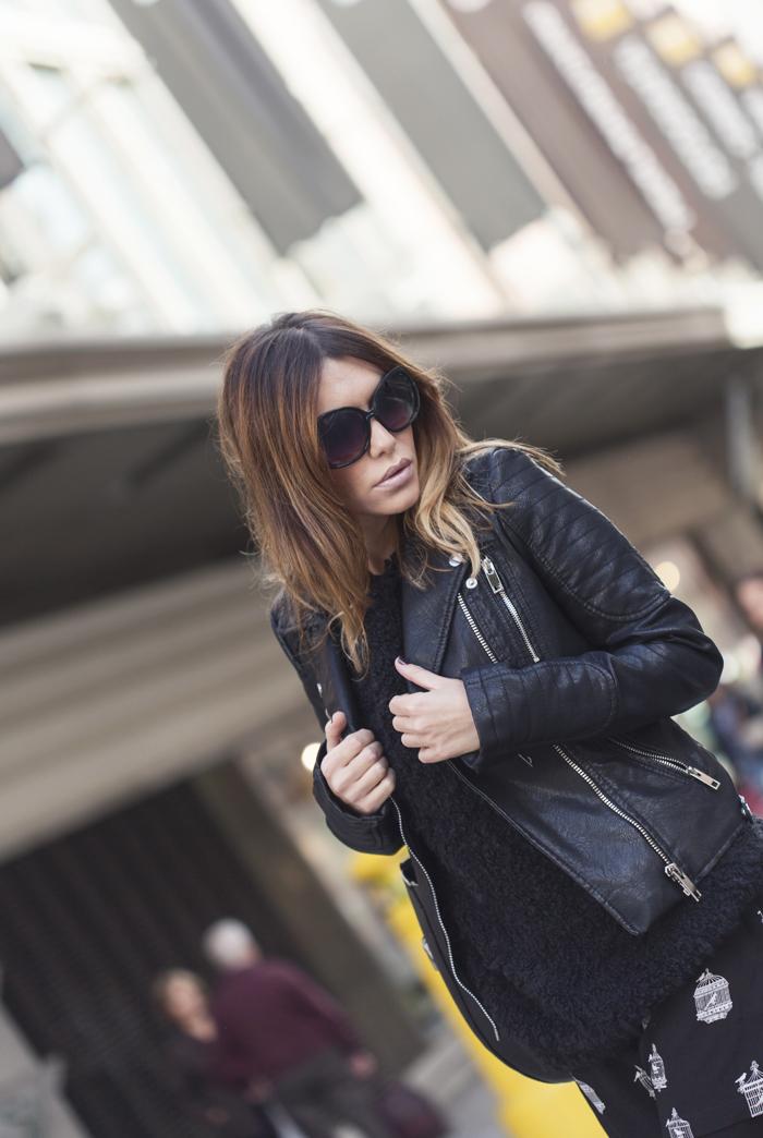 street style barbara crespo calle preciados madrid perfecto zara leather the corner dress outfit