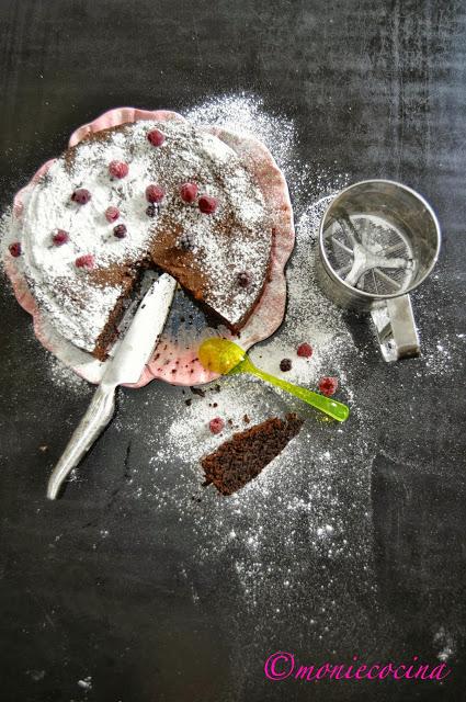 BIZCOCHO DE CHOCOLATE NEGRO