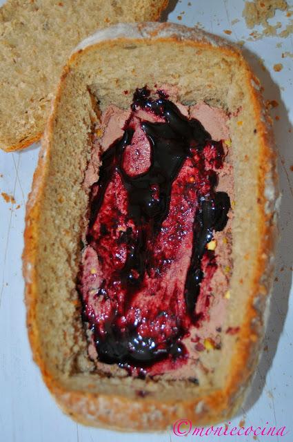 PAN RELLENO DE PATÉ