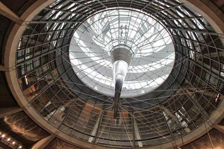 LA CÚPULA DEL DEUTSCHER BUNDESTAG, POR NORMAN FOSTER