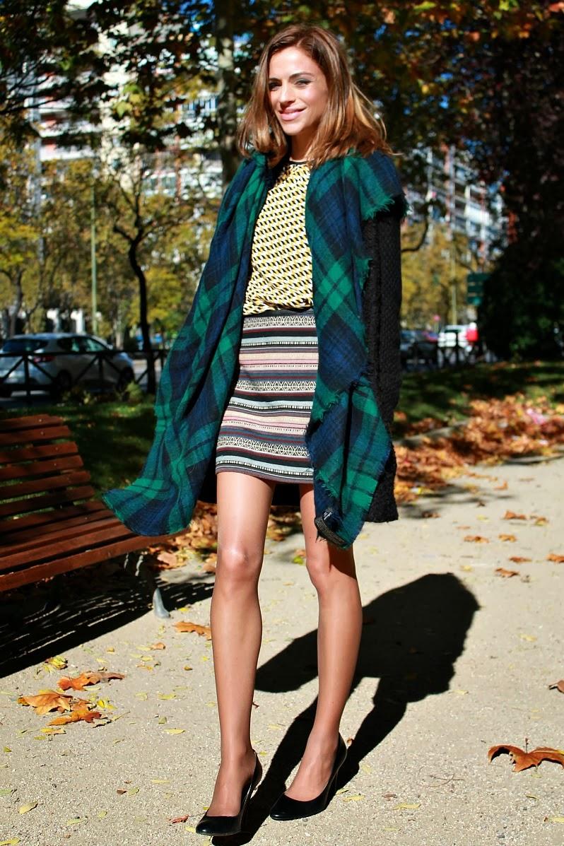 CHAQUETA DE PUNTO Y MINI