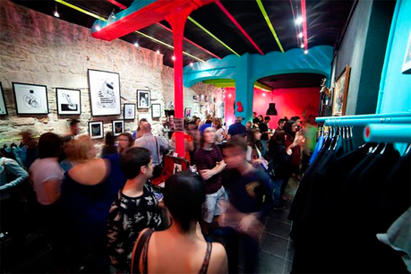 Recicla la ropa que no usas y galaxízala!