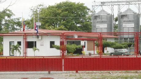 Banderas impuestas en Venezuela por los comunistas