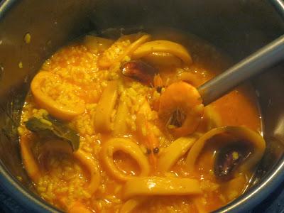 Arroz caldoso con calamares olla GM