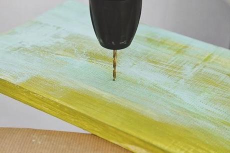 UNA MESA EN DOS ALTURAS UNA MESA EN DOS ALTURAS