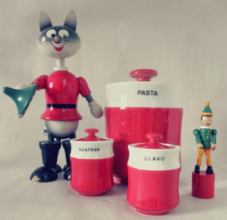 Adqusiciones y un gato con botas