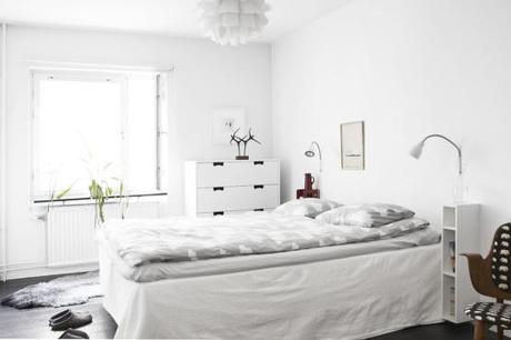 poco espacio decoración interiorismo nórdico masculino interiores espacios pequeños decoración sencilla pocos muebles decoración masculina decoración diseño espacios pequeños decoración de pisos pequeños cocinas blancas pequeñas modernas blog estilo nordico escandinavo blog decoración y diseño nórdico 