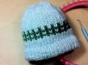 Teje gorro lana colores telar circular