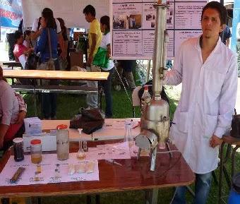 En Feria Universitaria: ALUMNOS DE LA UNJFSC EXPONEN PROYECTOS DE CIENCIA, TECNOLOGIA Y HUMANISMO