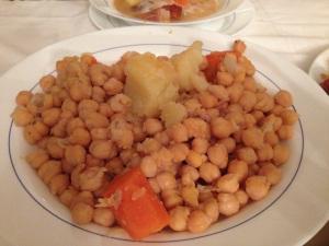 Garbanzos, zanahorias y patatas