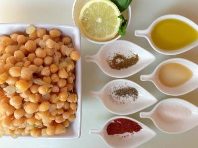 Reto de Noviembre de La Casona de Salamanca. Milhojas de Humus y Chorizo.