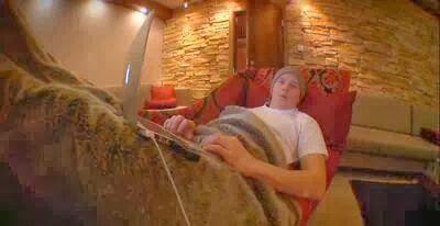 KIMI RAIKKONEN EN REPOSO TRAS LA OPERACION DE SU ESPALDA