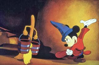 ¡Feliz cumpleaños para el adulto mayor Mickey Mouse!