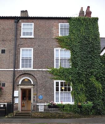 clicc81nica-james-herriot