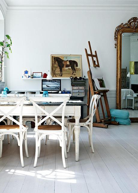 Un apartamento-estudio equilibrado y vintage