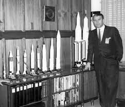 Von Braun, los oscuros teje-manejes de un Estado