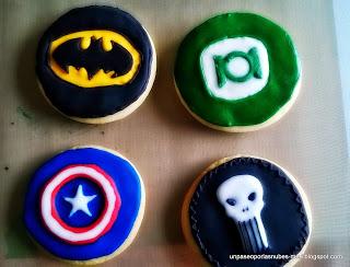 GALLETAS DECORADAS CON GLASA