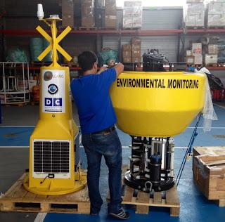 Una boya para vigilar el volcán submarino de El Hierro