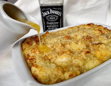 Bread Pudding con Salsa de Jack Daniel's de Paula Deen). II Ciclo Recetas Aprovechamiento.