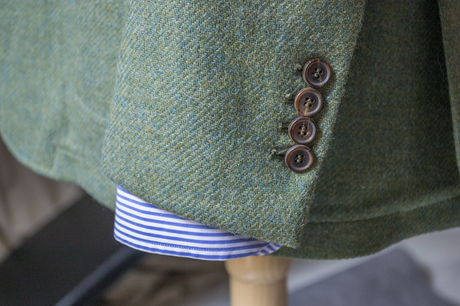 Review Americana tweed verde de López Aragón.