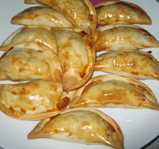 EMPANADILLAS DE QUESO Y NUECES