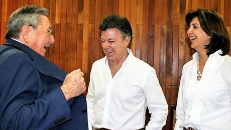 Juan Manuel Santos candidato del Castro-Madurismo Juan Manuel Santos candidato del Castro-Madurismo