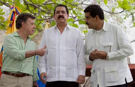 Juan Manuel Santos candidato del Castro-Madurismo Juan Manuel Santos candidato del Castro-Madurismo
