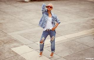 Street style:Ripped jeans