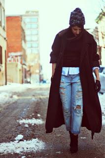 Street style:Ripped jeans