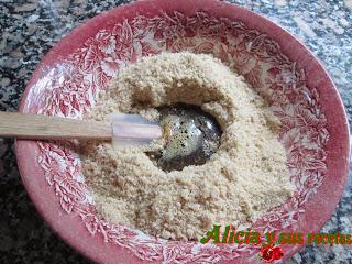 MUÑECOS DE JENGIBRE e Indalo de Bronce