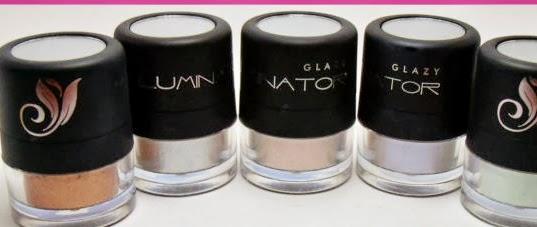 Look blanco brillo y burdeos