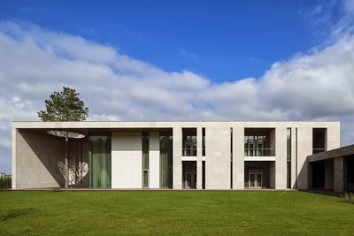 Casa Minimalista en Moscu