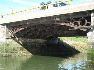 El Puente de Isabel II no es el más antiguo de sus características
