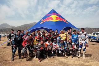 “CHALECO” Y BENJA HERRERA ENSEÑARON A PILOTOS CÓMO ENFRENTAR EL ENDURO EXTREMO “RED BULL LOS ANDES”