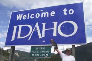 Cartel de bienvenida.