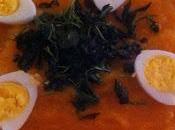 Crema repollo zanahoria chips rúcula huevos codorniz