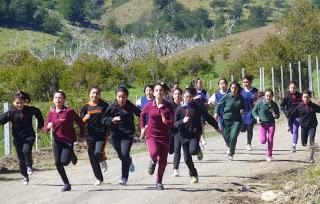 ESTUDIANTES DE PUERTO NATALES PARTICIPARON DE LA PRIMERA VERSIÓN DEL CROSS COUNTRY ESCOLAR