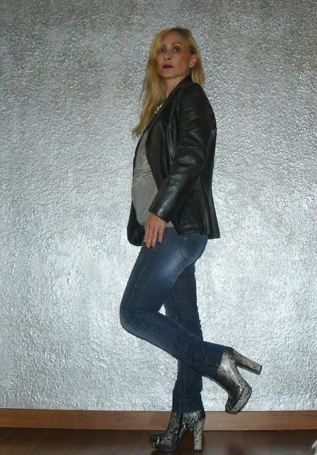 GREY! GREY!! GREY! GREY!!