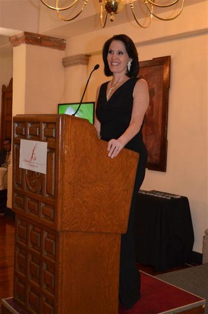 Linda Flores, Directora de Fashion Group