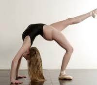 flexible2 Entrenando la flexibilidad corporal con cabeza