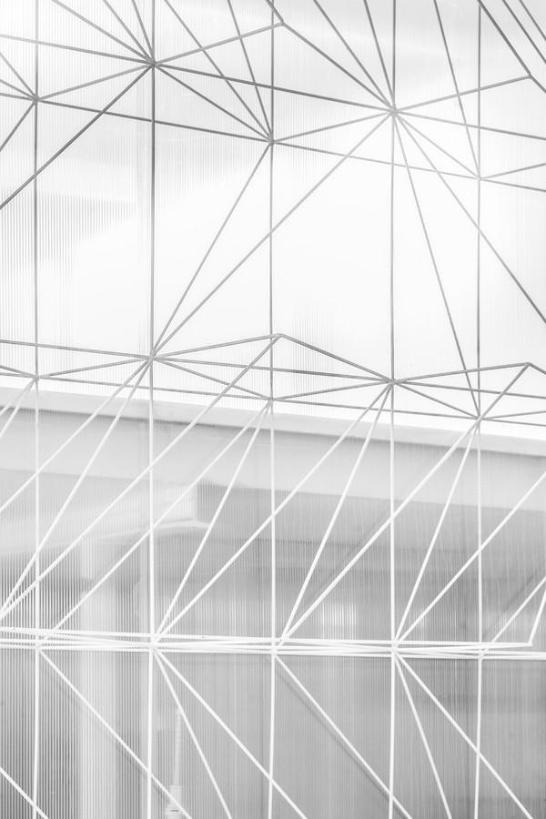 Un garaje convertido en una casa-estudio