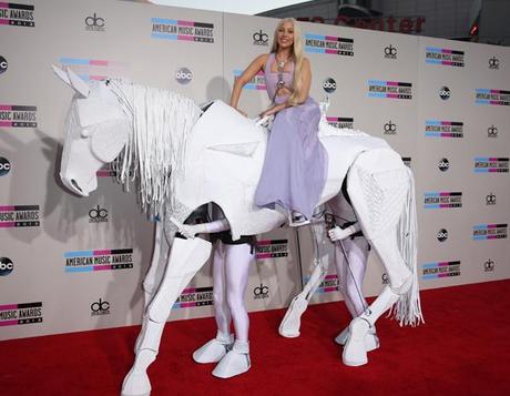 Lady Gaga en los AMA 2013
