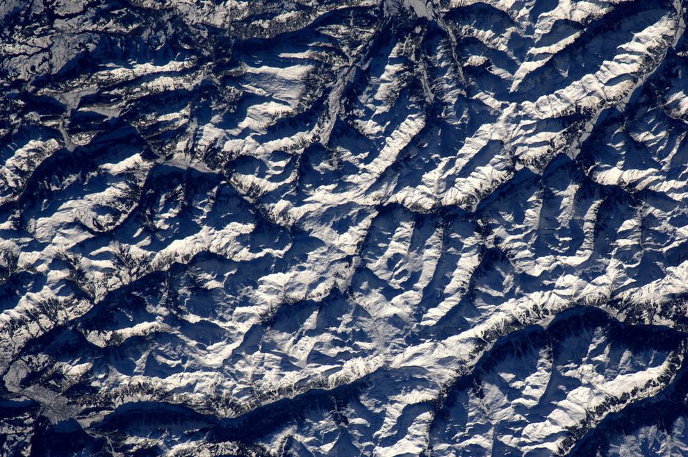 los alpes 30 Impresionantes imágenes del Planeta Tierra visto desde el Espacio 