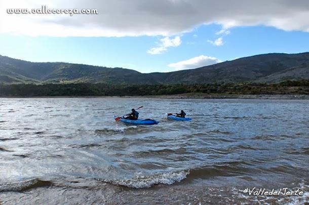 PIRAGÜISMO Y CANOAS EN EL VALLE DEL JERTE. Turismo activo