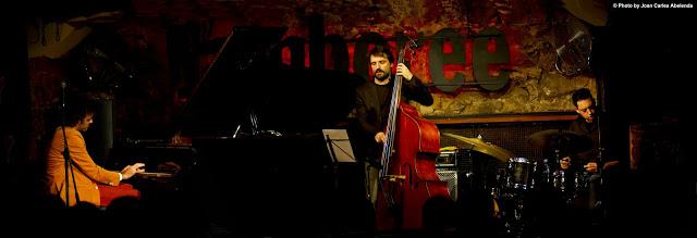 FOTO: ISMAEL DUEÑAS TRIO: Fotos del concierto Jamboree (Barcelona)