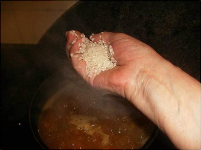 SOPA  DE  MARISCO   CON  ARROZ